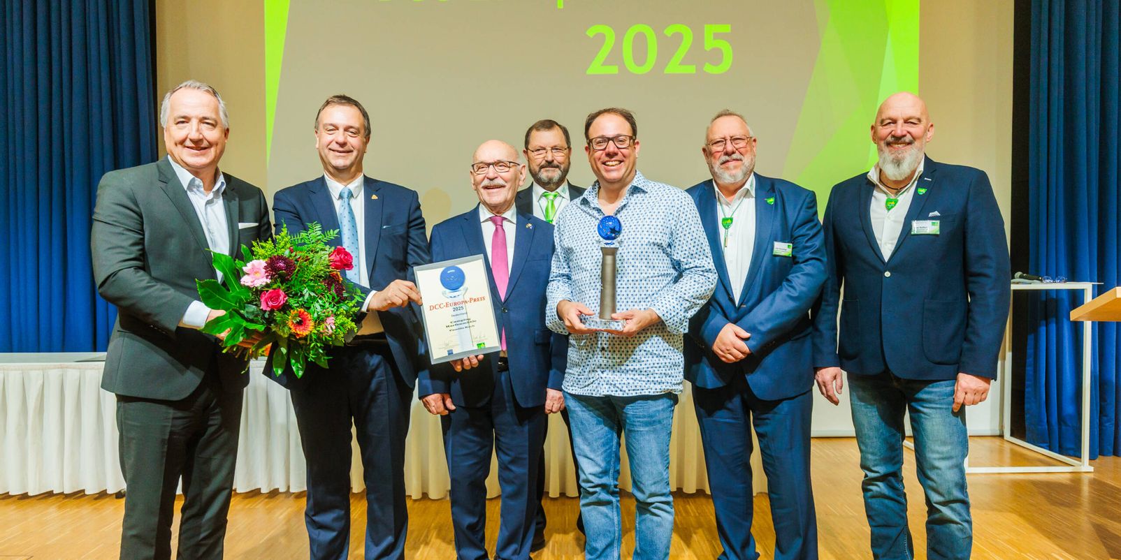 Ob spektakuläre Roadtrips, nachhaltige Campingtrends oder die neuesten Innovationen im Wohnmobil- und Caravan-Bereich – die Messe Essen wird vom 19. bis 23. Februar 2025 zum Hotspot für Reiseliebhaber. Auf der Reise + Camping präsentieren rund 750 Aussteller und Destinationen ausgefallene Vanlife-Konzepte, faszinierende Urlaubsvorträge und hochmoderne Fahrzeuge. Parallel dazu dreht sich auf der Fahrrad Essen (vom 20. bis 23. Februar) alles um die neuesten Bike-Trends. —-
21-02-2025/Essen/Germany
Foto: Armin Huber/©MESSE ESSEN GmbH
---
Zulässige Nutzung: Der Nutzer erhält an dem Bild ein einfaches Nutzungsrecht, ausschließlich für eine redaktionelle, journalistische Berichterstattung – in Online- und Printmedien, Film und TV über die MESSE ESSEN, eine Veranstaltung der MESSE ESSEN oder eine auf dem Messegelände der MESSE ESSEN stattfindenden Veranstaltung. Die Nutzung des Bildmaterials ist für die berichtenden Medien mit Urhebervermerk und Beleg ist honorarfrei gestattet. Der Nutzer verpflichtet sich dazu, die dem Bild zugeordneten Informationen, insbesondere Bildbeschreibung und Fotograf, bei der Nutzung in korrekter Weise zu verwenden und zu veröffentlichen. Jede andere Nutzung bedarf der Zustimmung durch die Messe Essen GmbH. Die Messe Essen haftet nicht für Verletzung von Rechten abgebildeter Personen und/oder Objekten. Es werden durch die Messe Essen keine Persönlichkeits-, Eigentums-, Kunst-, Marken- oder ähnliche Rechte eingeräumt, die Einholung der o.g. Rechte obliegt allein dem Nutzer. Der Verkauf und die Weitergabe der Bilddatei an Dritte sowie das nicht-autorisierte Kopieren oder sonstige Vervielfältigen dieser Bilddatei auf alle Arten von Datenträgern ist nicht gestattet. 
---
Permissible use: The user will be granted free of charge a simple use right to the picture exclusively for editorial, journalistic reporting about MESSE ESSEN, an event of MESSE ESSEN or an event taking place on the fair site of MESSE ESSEN in online and pri