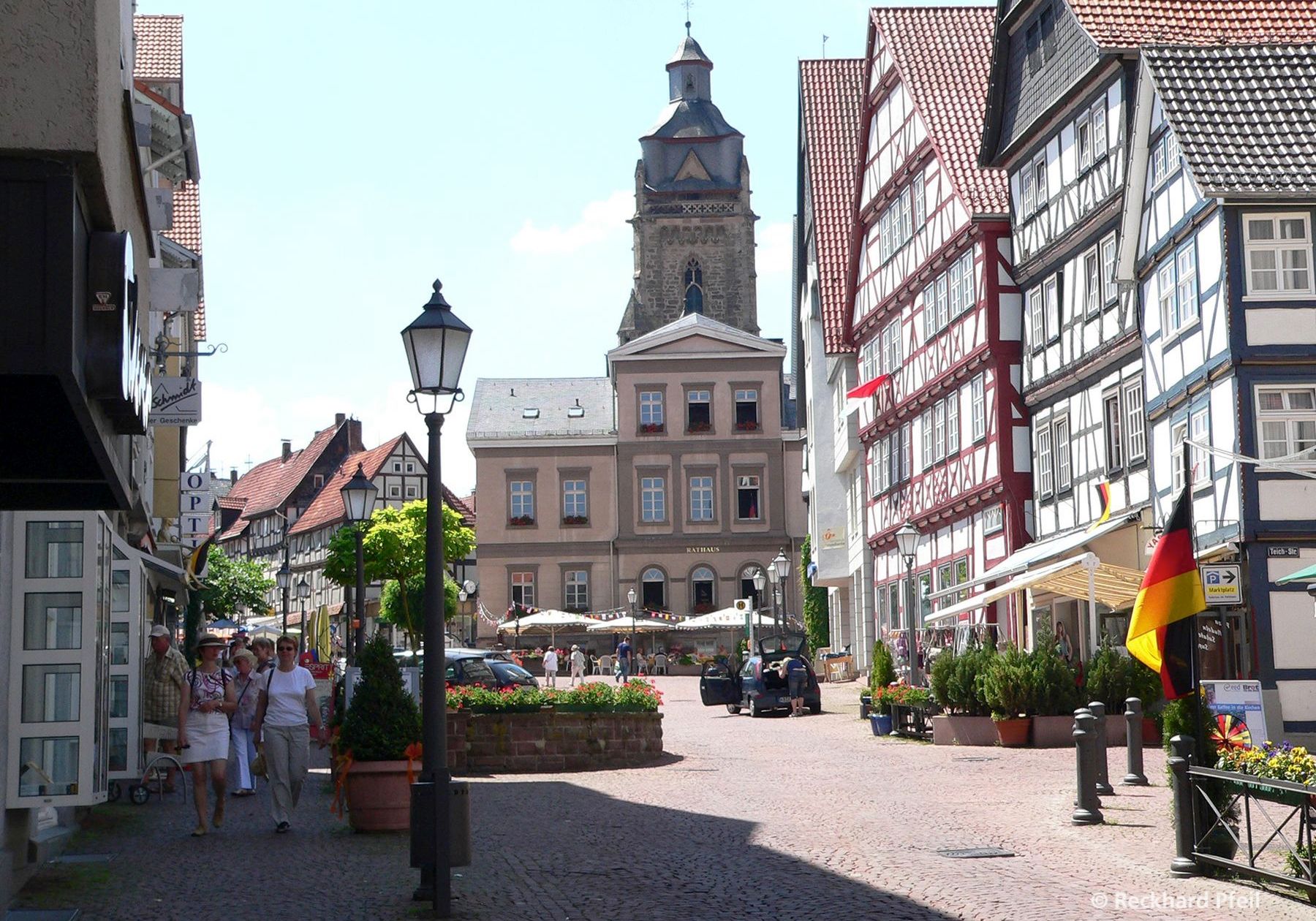 Blick auf das Rathaus in der Altstadt von Bad Wildungen