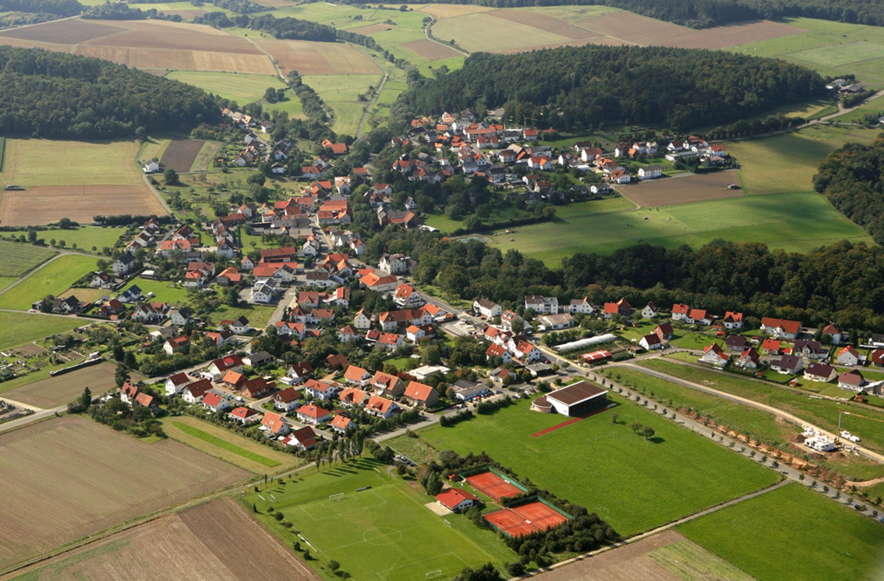 Blick auf Odershausen von oben aus der Luft