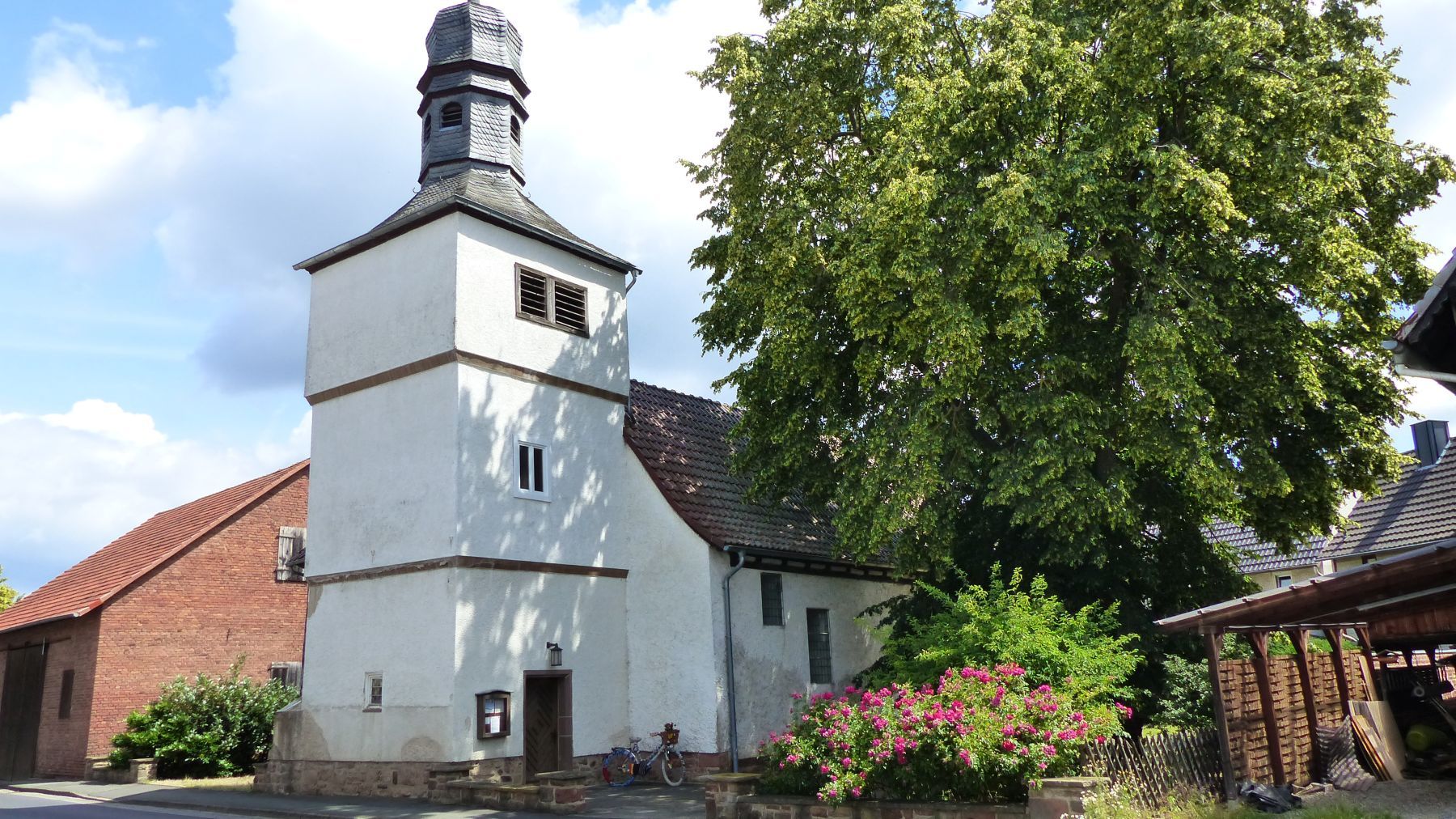 Blick auf die Kirche in Wega