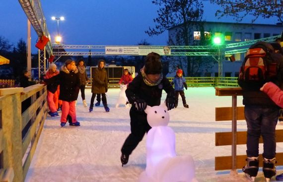 Eiszeit in Bad Wildungen - Schlittschuhlaufen