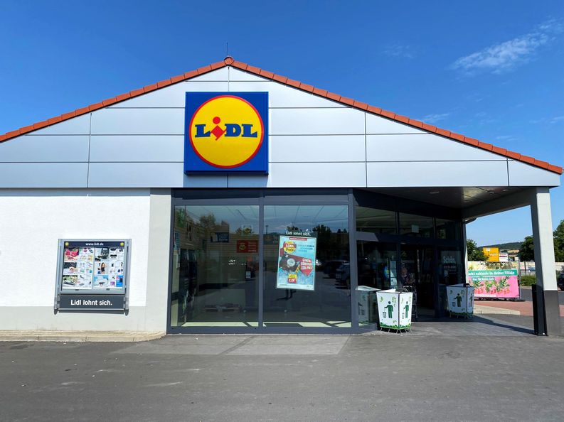 Außenansicht des Eingangs von lidl