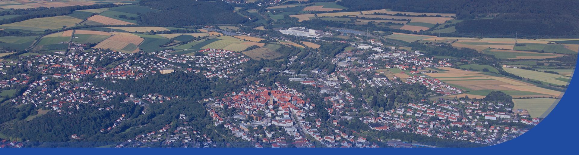 Blick aus der Luft auf die Stadtteile Bad Wildungens