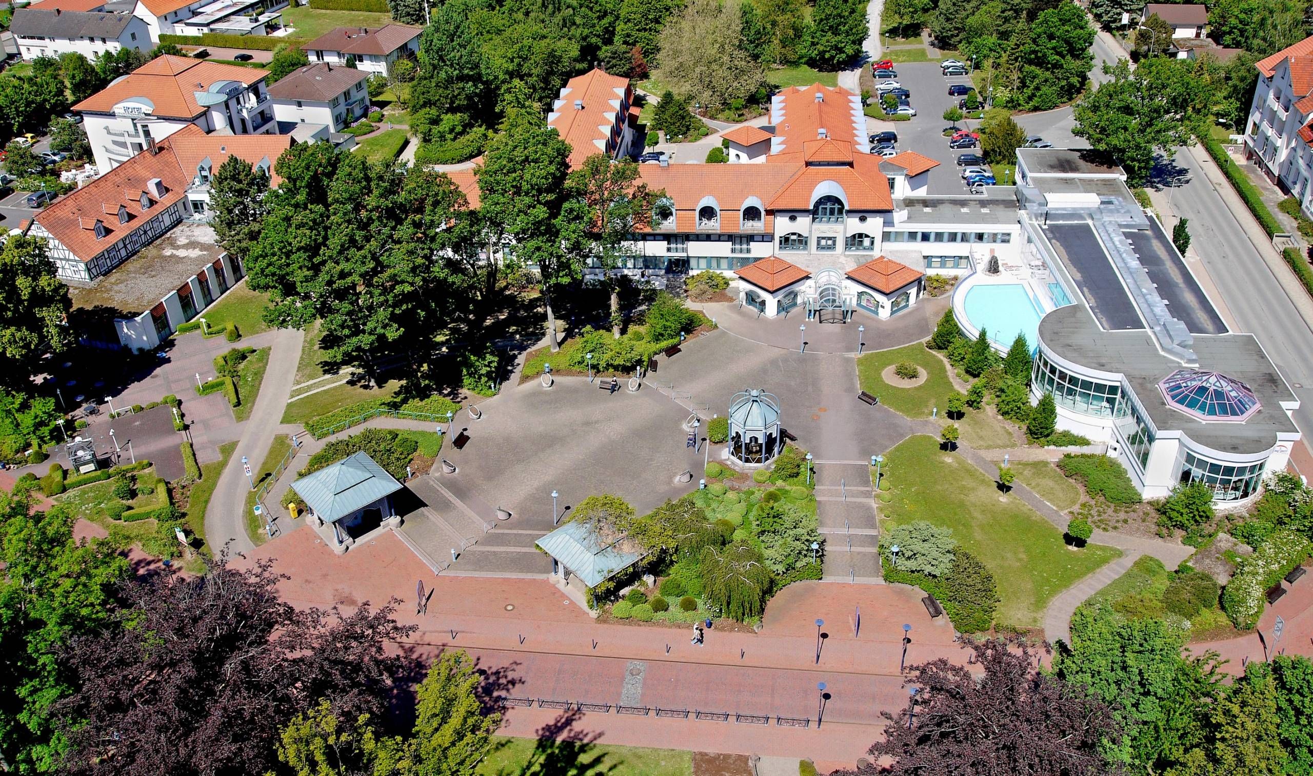 Außenansicht des Goebel's Hotel AquaVita von oben.