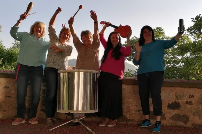 Gruppenbild der Sambagruppe Sambamba.