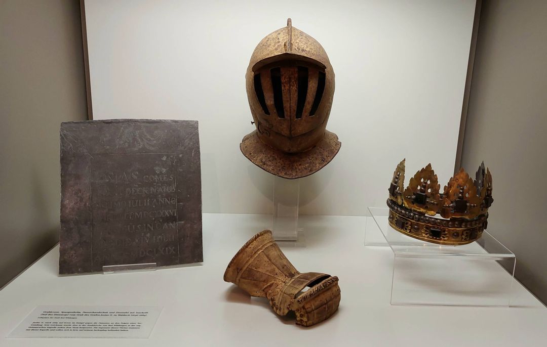 Grabbeigaben des Waldecker Grafen Josias II. nun auf Schloss Friedrichstein zu sehen