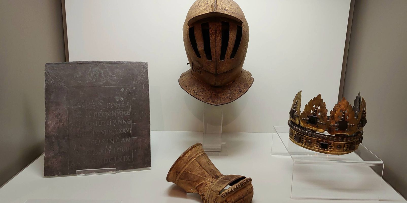 Grabbeigaben des Waldecker Grafen Josias II. nun auf Schloss Friedrichstein zu sehen
