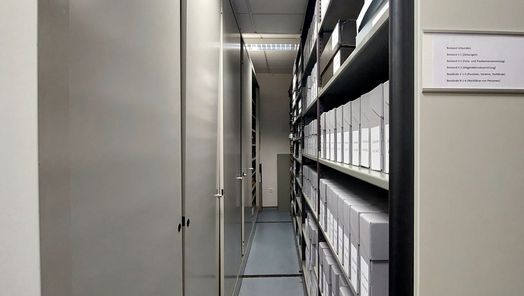 Aufnahme der Schränke im Stadtarchiv von Bad Wildungen.