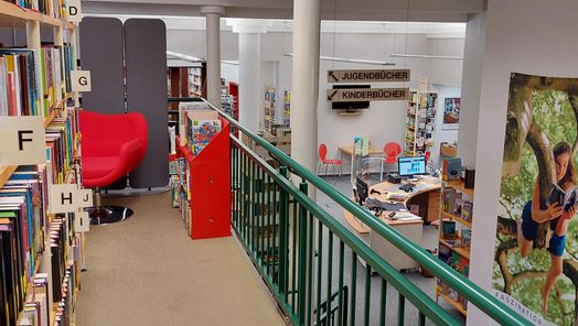 Innen Aufnahme der Stadtbücherei in Bad Wildungen.