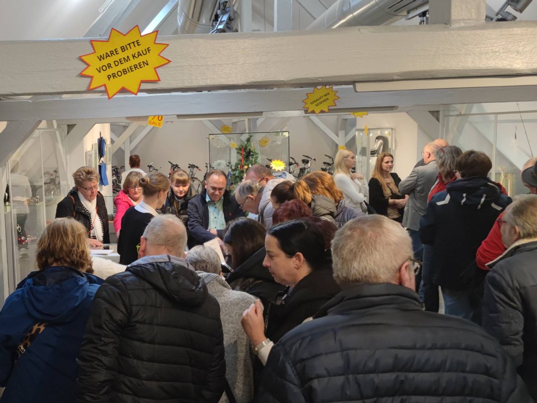 Fundsachen aus 14 Jahren – Wir räumen das Fundbüro!