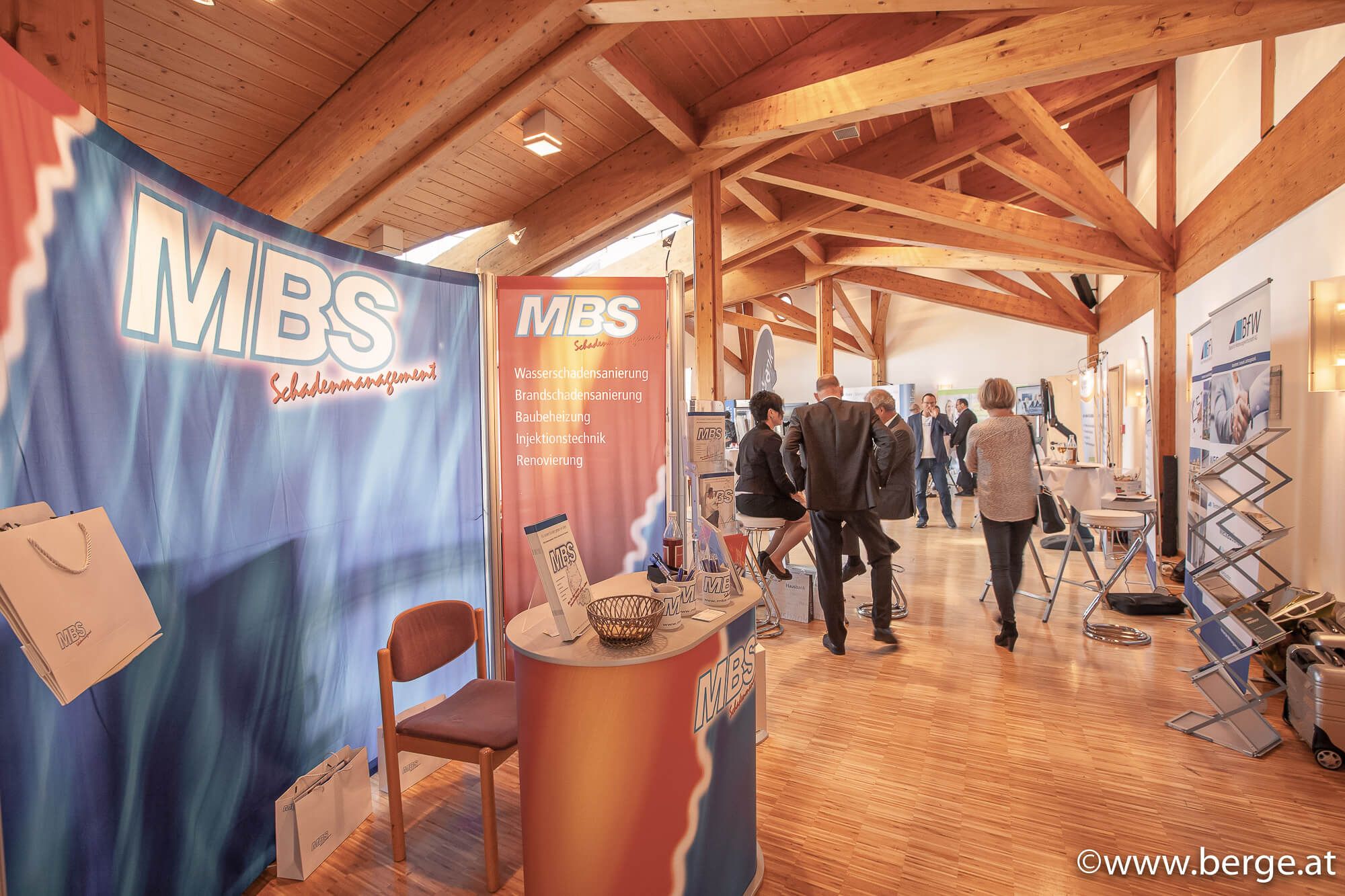 Neben einem vielfältigen Ausstellerbereich erwarten Sie kulinarische Highlights, Mitmachaktionen, Live-Präsentationen und ein abwechslungsreiches Rahmenprogramm.