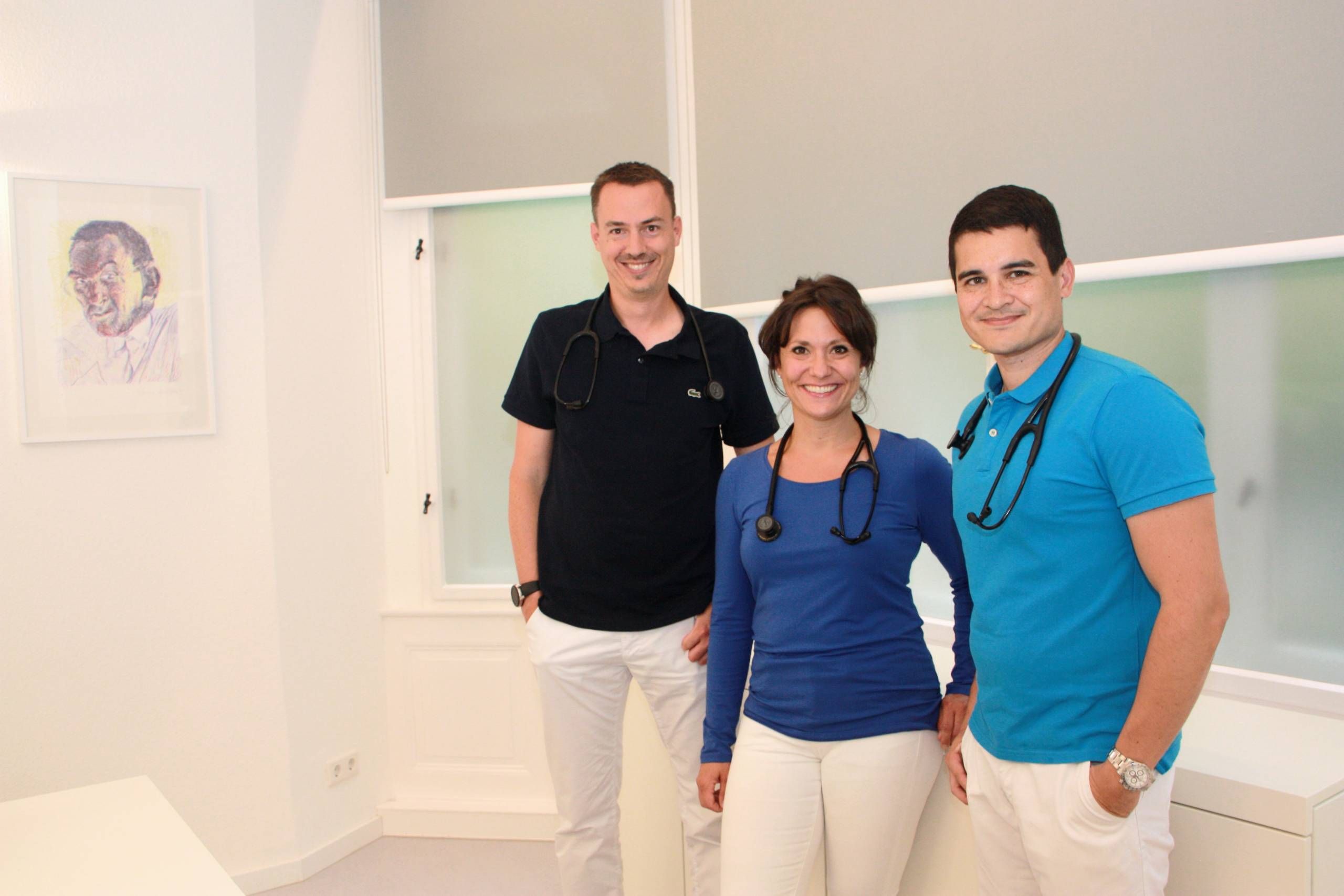 Ärzteteam im Sprechzimmer