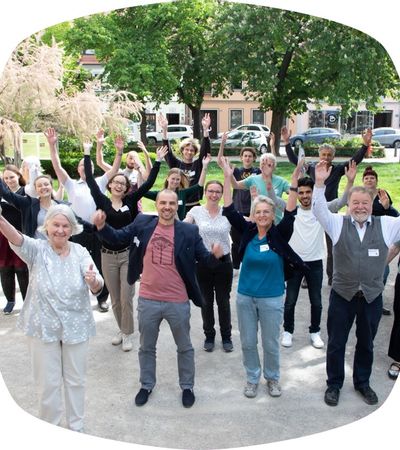 Gruppenfoto des ersten Erlanger Bürger*innenrates