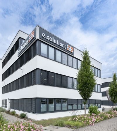 Gebäude von E-Solutions.