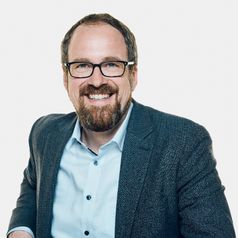 Oberbürgermeister Dr. Janik