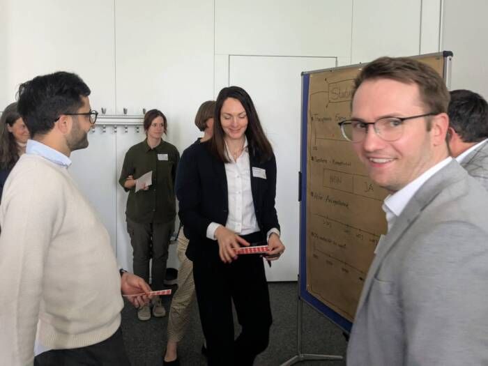 Menschen in einer Arbeitsgruppe