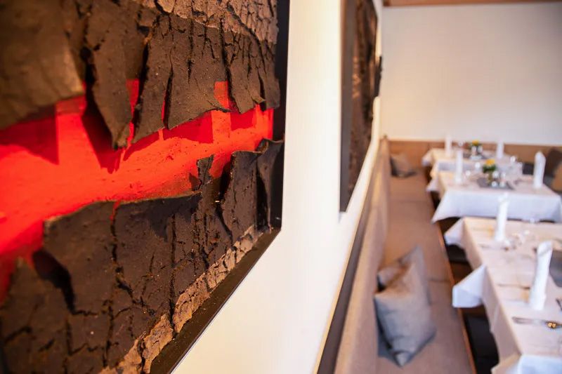 Ausschnitt eines Gemäldes in der Speisegalerie Fischen