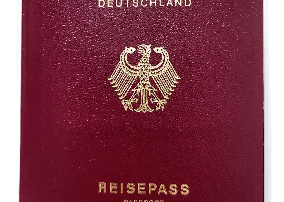 Personalausweis oder Reisepass noch gültig? Bitte rechtzeitig schauen!