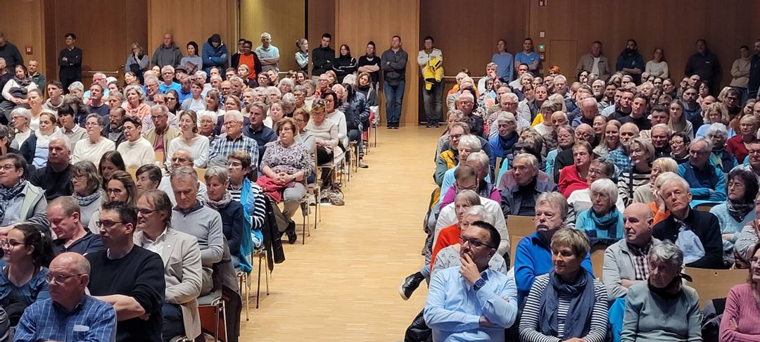 Bürgermeisterwahl 2025: großer Andrang bei der Bewerbervorstellung