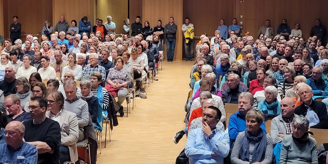 Bürgermeisterwahl 2025: großer Andrang bei der Bewerbervorstellung