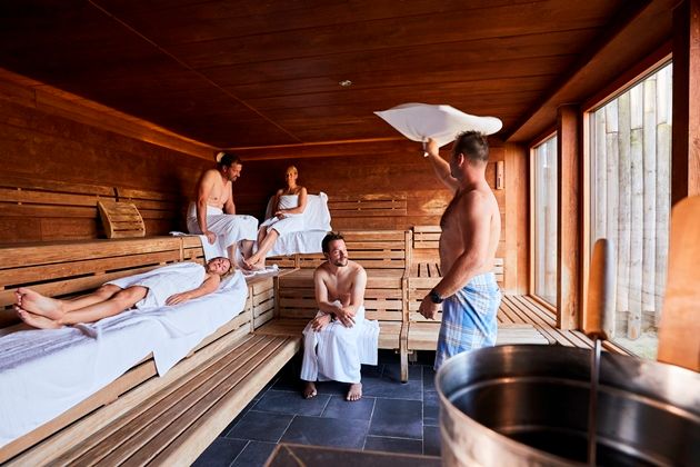 Aufguss in der Blockhaussauna