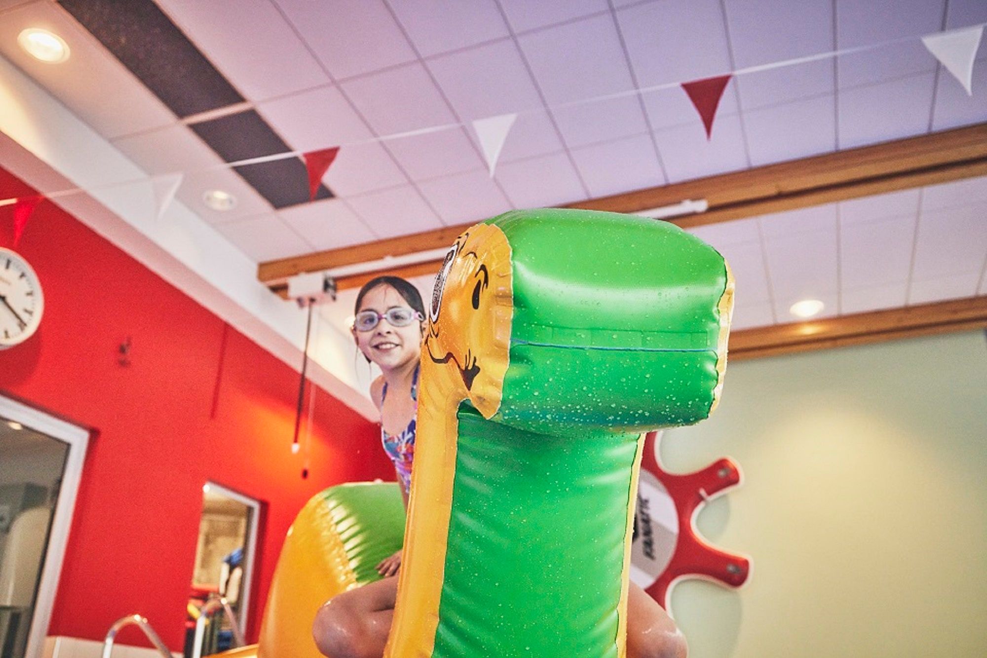 Fun- und Spielenachmittag im Sportbecken der Sylter Welle