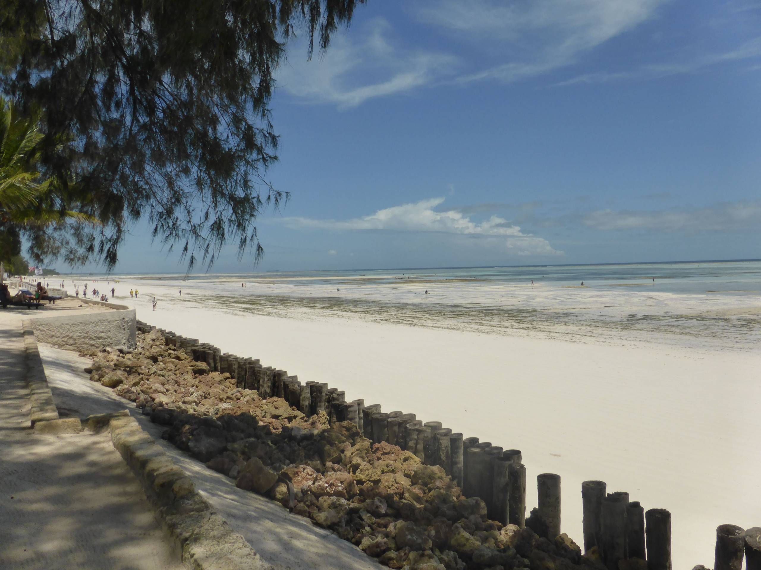 MÄX Gruppe Tansania