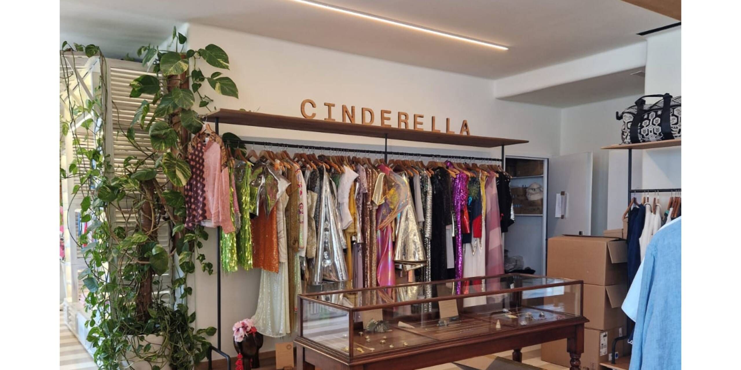 IBZ-Inforeise-StS-und-SV-Dresses-to-borrow-im-Six-Senses