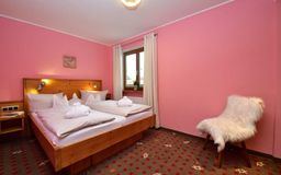 Landhotel Alphorn im Allgäu Apartment Schlafzimmer