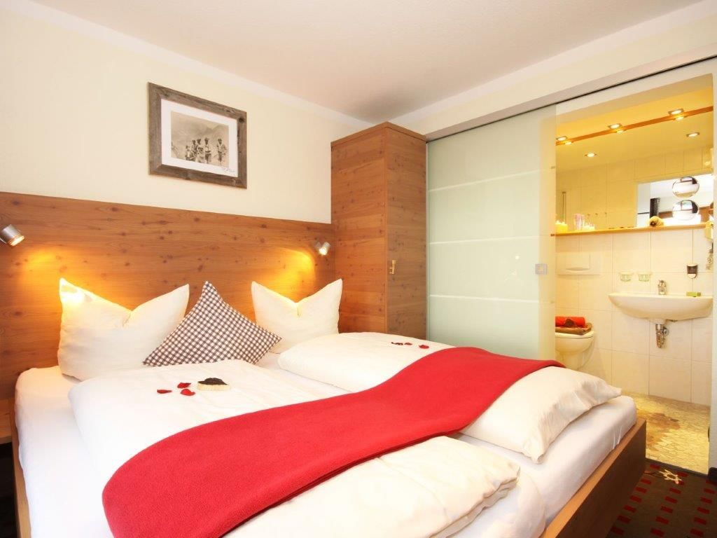 Landhotel Alphorn Doppelzimmer mit Balkon