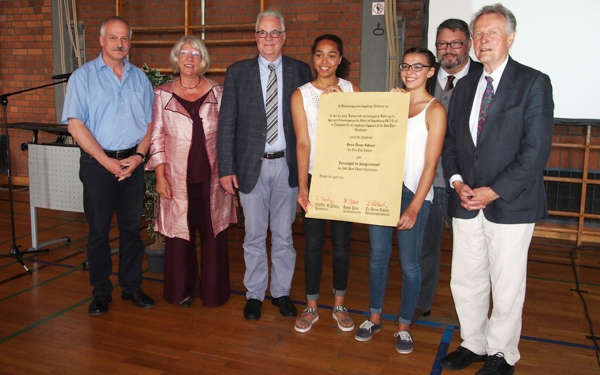 Thomas Hofmann neues Ehrenmitglied der Schulgemeinschaft