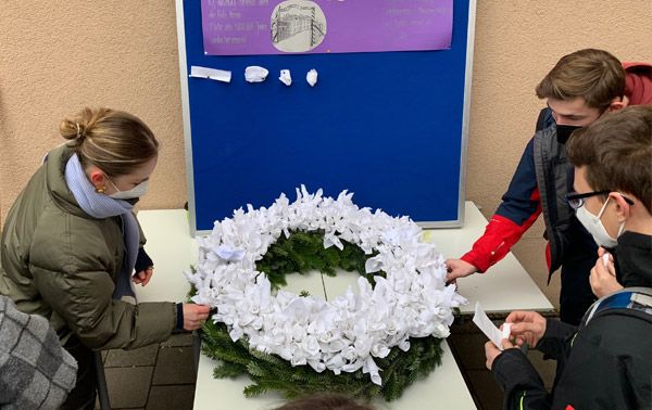 Kranzaktion am Holocaust-Memorial-Day