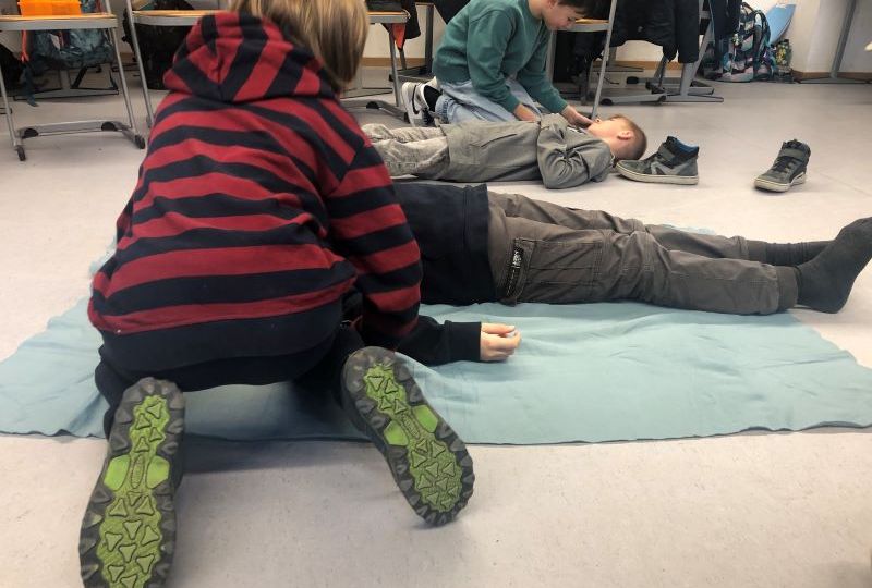 Eine Doppelstunde mit den Schulsanitätern