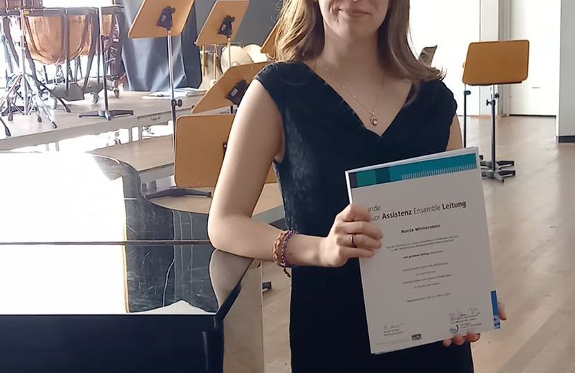 Ronja Winterstein ist Junior-Assistentin für Ensembleleitung