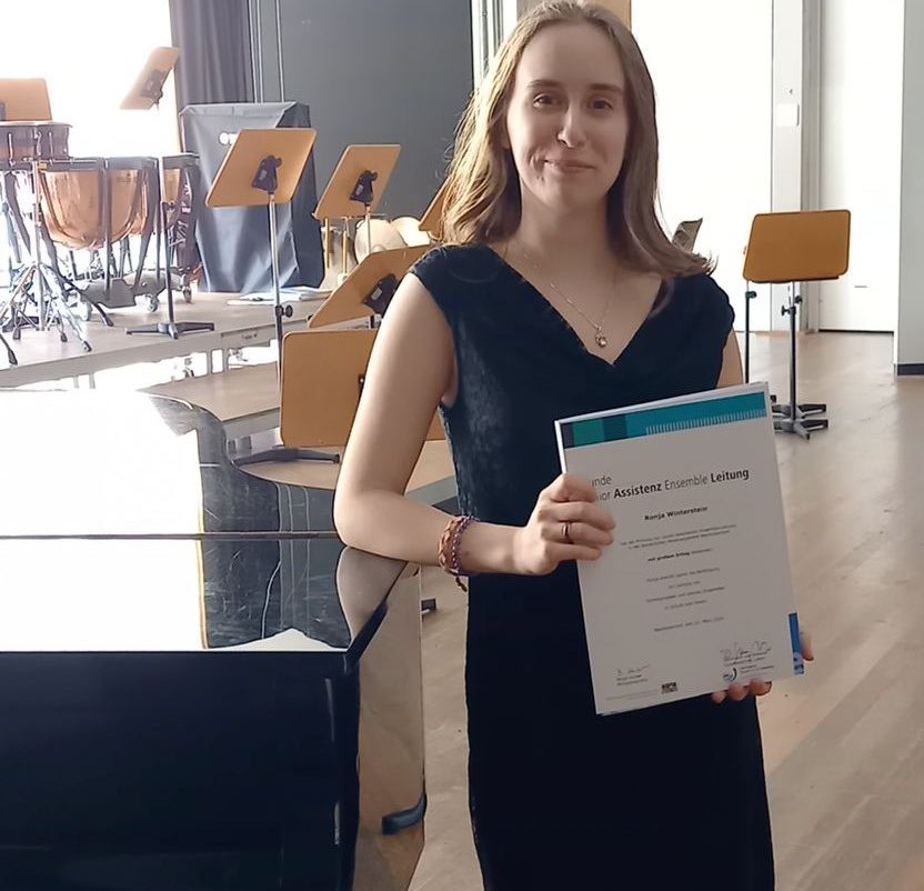 Ronja Winterstein ist Junior-Assistentin für Ensembleleitung