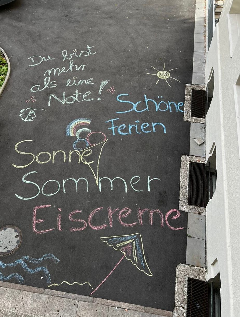 Schöne Sommerferien!