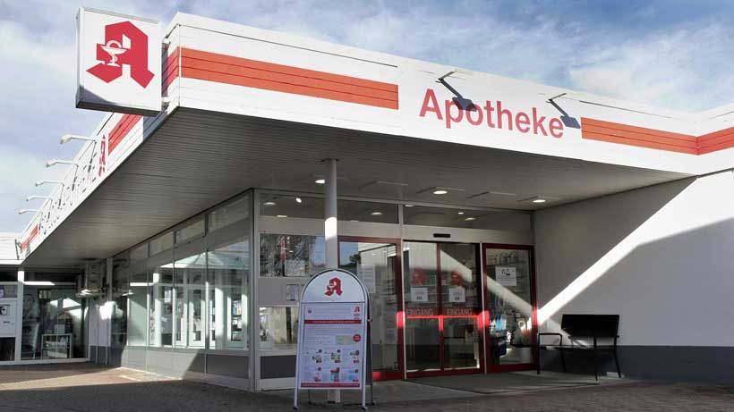 Außenansicht Schlossapotheke Mittelrain