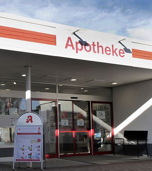 Außenansicht Schlossapotheke Mittelrain