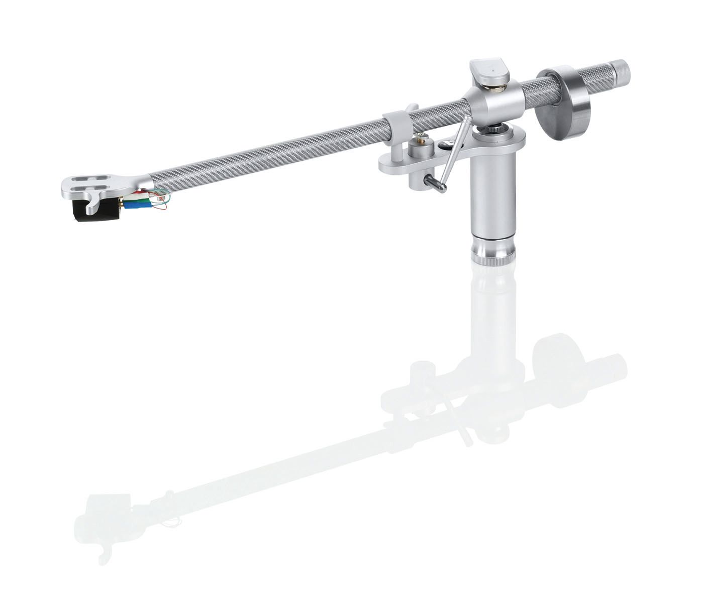 Gesamtansicht des Clearaudio Clarify Tonarms aus Carbon mit Gegengewicht, Lift und feiner Spiegelung auf weißem Untergrund.