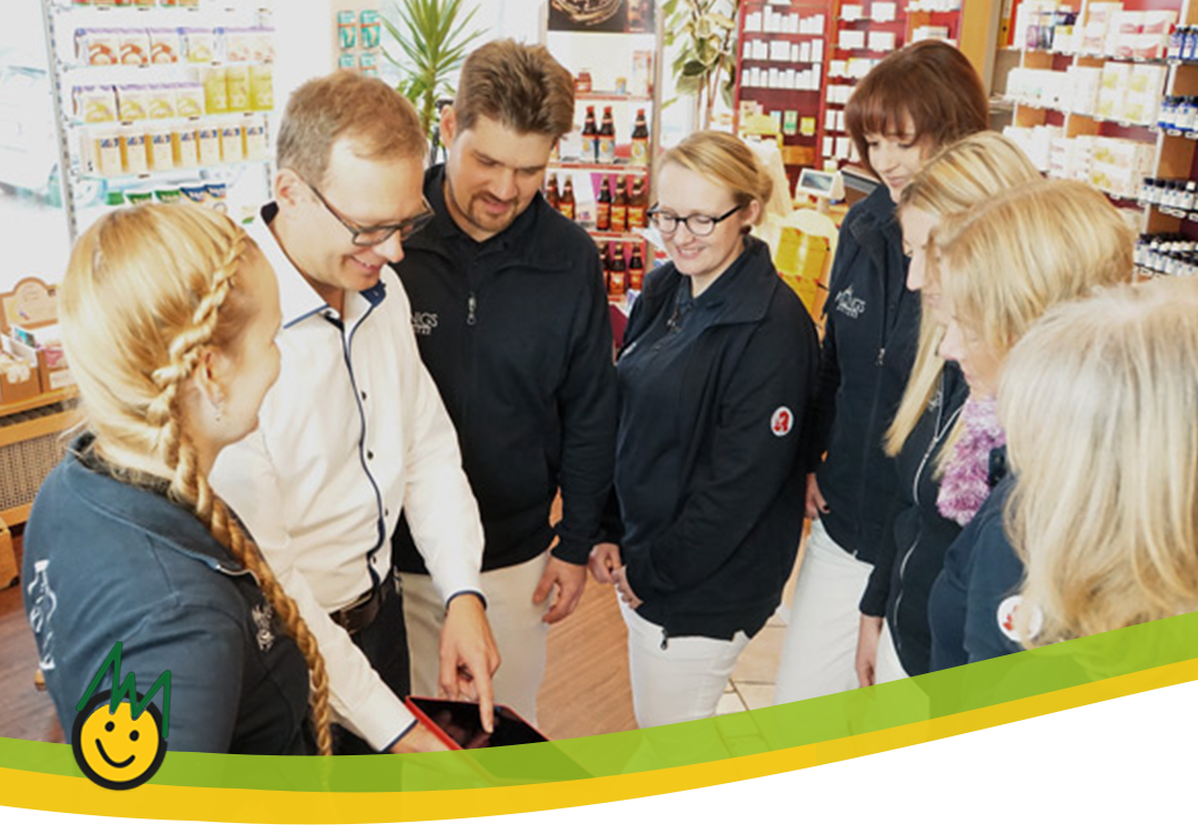 Gruppenfoto Mitarbeiter in der Apotheke
