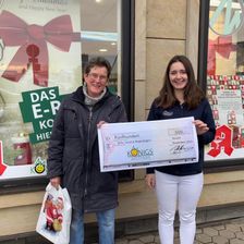 Spendenübergabe an KiTa "Unterm Regenbogen" in Feucht im Dezember 22
