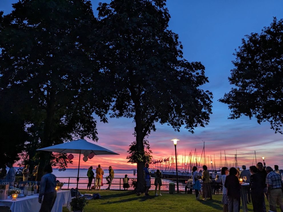 Serenade am See, Sonnenuntergangsstimmung