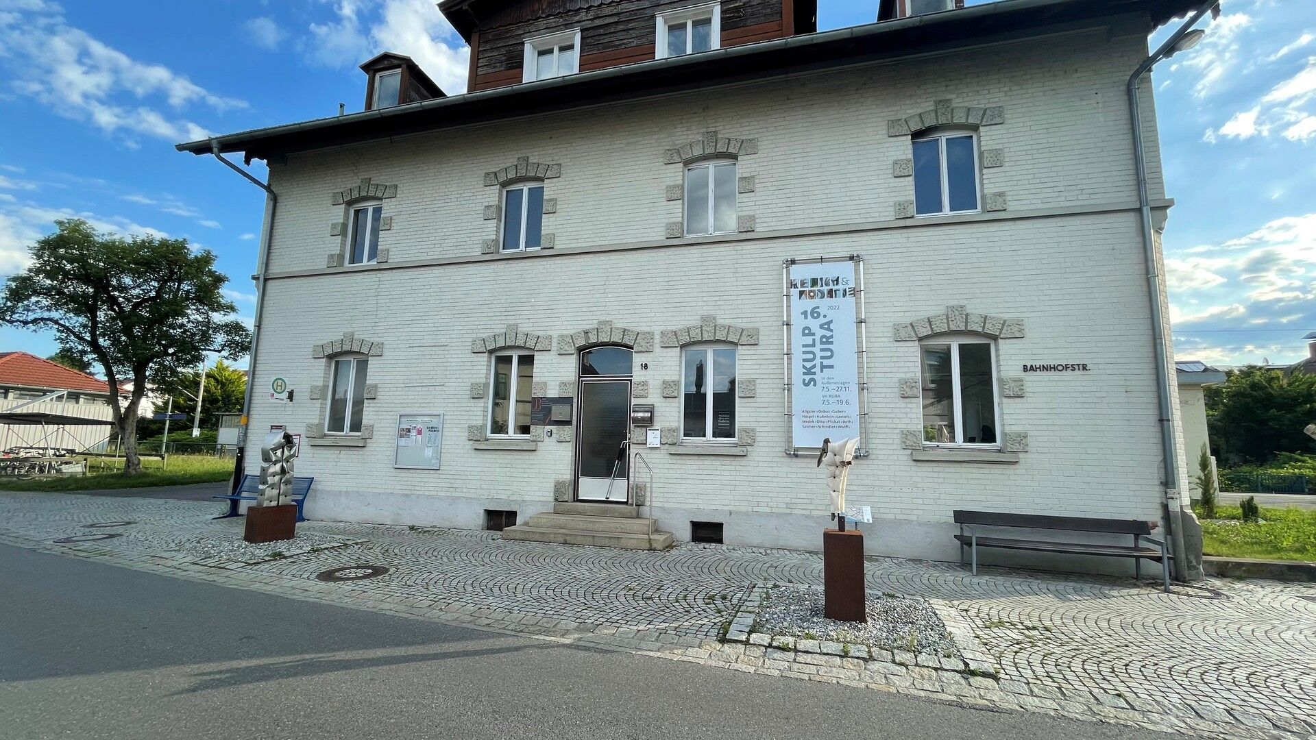 Außenansicht Kunstbahnhof Wasserburg am Bodensee