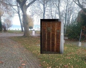 Skulpturen Sybille Schindler auf der Halbinsel in Wasserburg