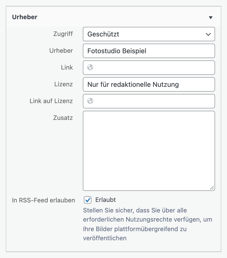 Bereich „Urheber“ in den Angaben zum Bild mit Beispielwerten: Zugriff „Geschützt“, Urheber „Fotostudio Beispiel“ und Lizenz „Nur für redaktionelle Nutzung“