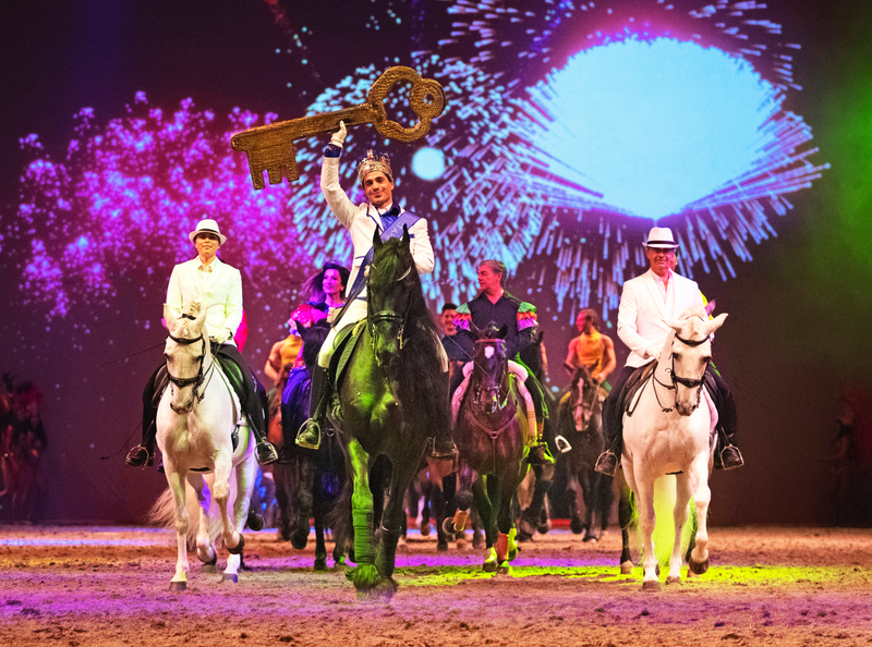 Pferde und Reiter in Aktion bei CAVALLUNA – Grand Moments in der Arena Nürnberg