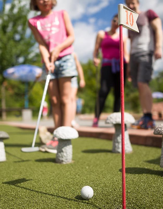 Familygolf. Freizeit. Erleben.