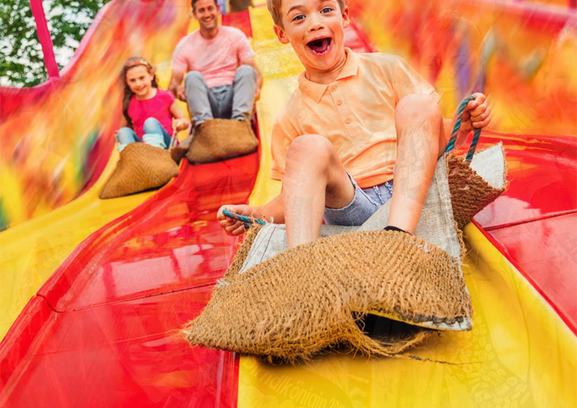 Spaß haben, schlemmen, Freunde treffen auf dem Nürnberger Frühlingsfest