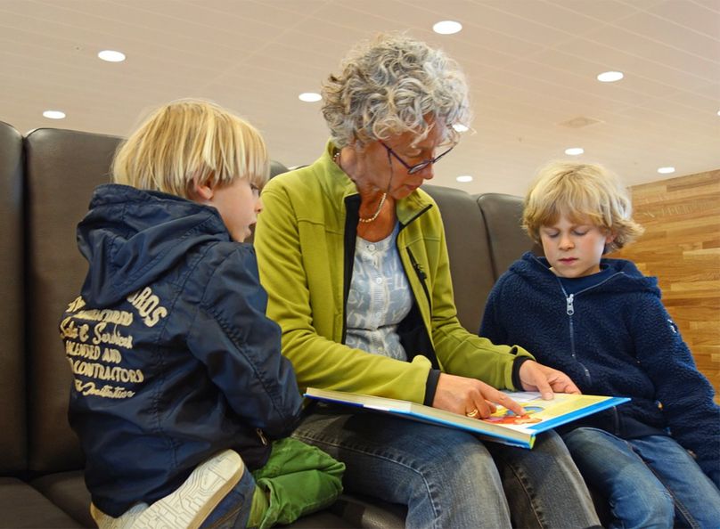 Sabine Forkel-Kutschka liest bei der Jüdischen Märchen Lesereihe Fürth