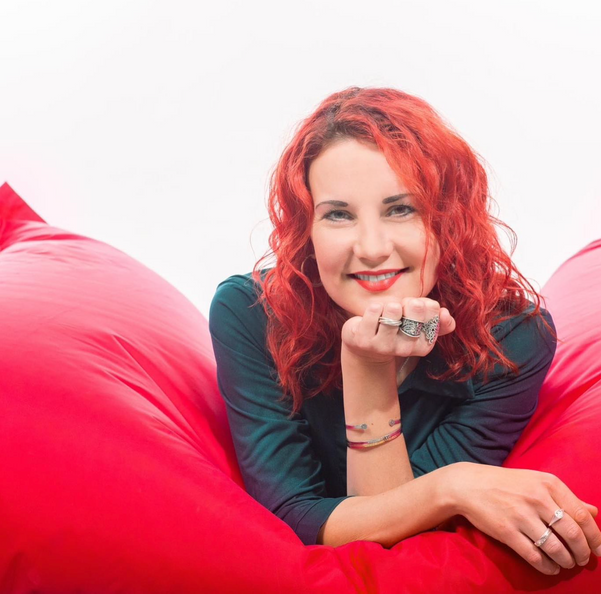 "Keine Angst": Sarah Straubs Klangvolles Manifest der Stärke